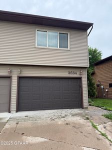 3664 15th St S, Fargo, ND, 58104