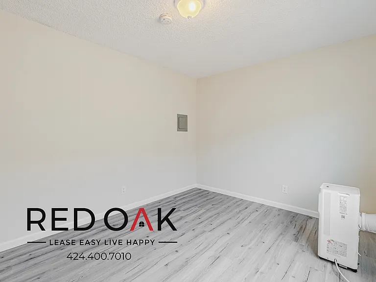 1361 Yosemite Dr #3 — Photo 15