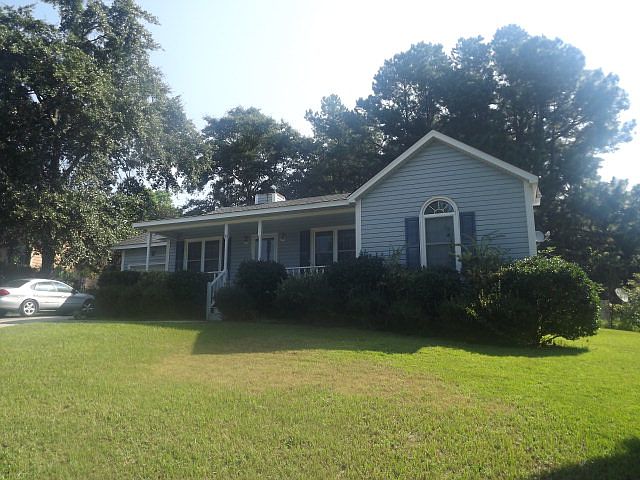 1st image of 438 Greenwich Dr