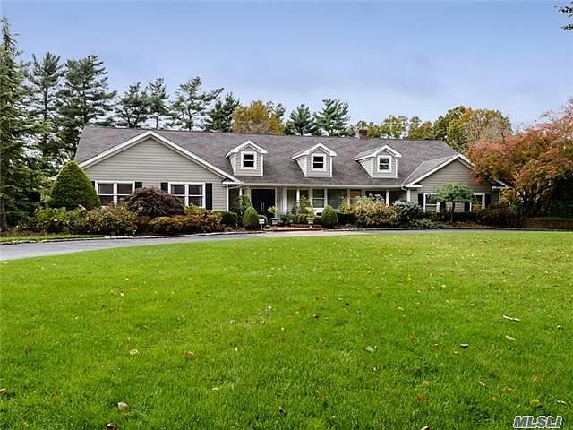 1st image of 10 Terrace Ct