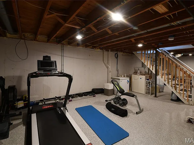 342 Greenleaf Dr — Photo 35