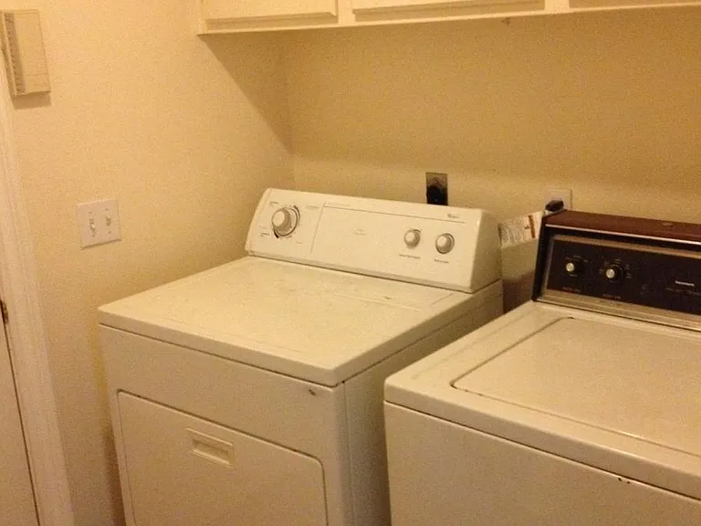 Laundry_room