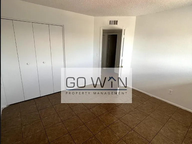 1758 E 6th Ave — Photo 9