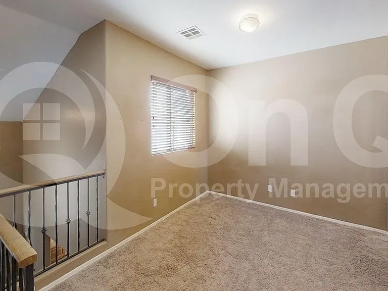 165 W Tremaine Ct — Photo 5
