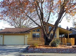 1276 Beechwood Dr, Petaluma, CA