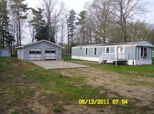 8503 Robinhood Dr, Montague, MI 49437