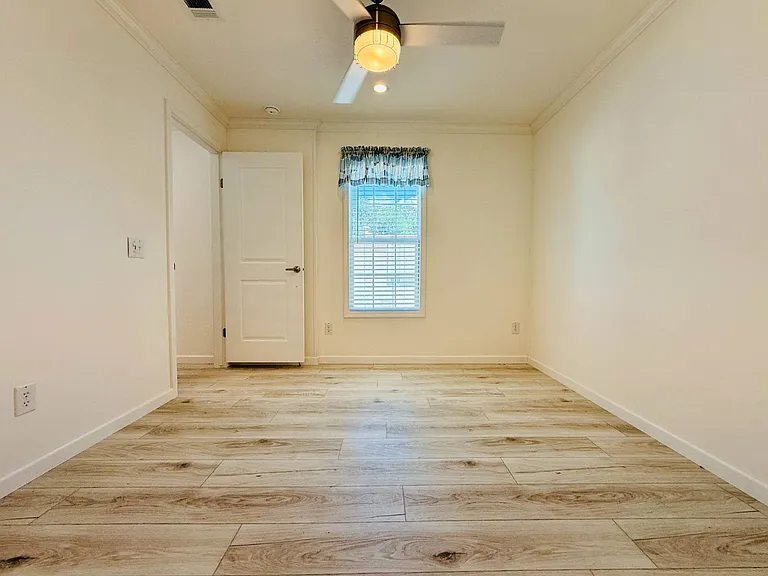 1007 Ohio St SE #51 — Photo 13