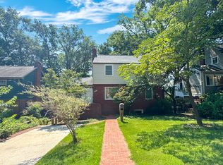 5833 Dewey St, Landover, MD