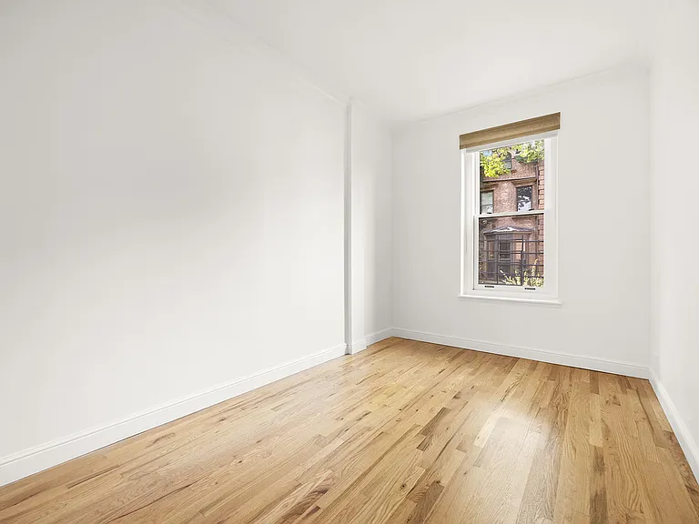 434 Waverly Ave #2 — Photo 4