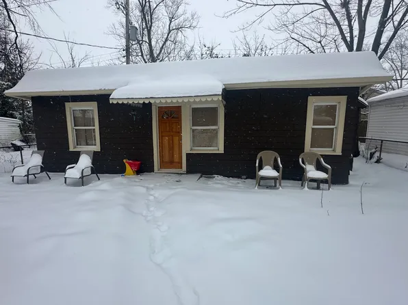 3878 Parkdale Rd, Cleveland Heights, OH 44121