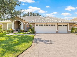 1156 Darlington Oak Dr NE, Saint Petersburg, FL 33703