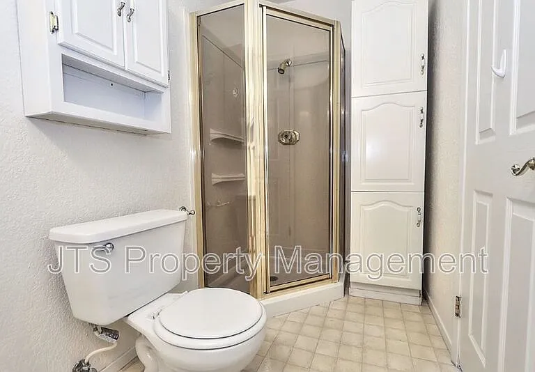 6830 Mellodora Dr — Photo 26