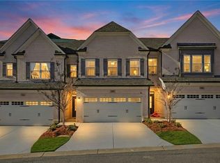 958 Buffalo Cir, Lawrenceville, GA 30046
