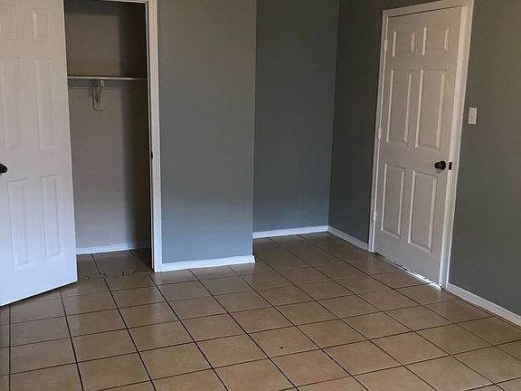 5th image of 7627 Windsor Oaks