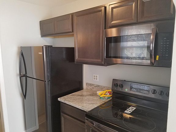 2nd image of 11396 Cardwell St