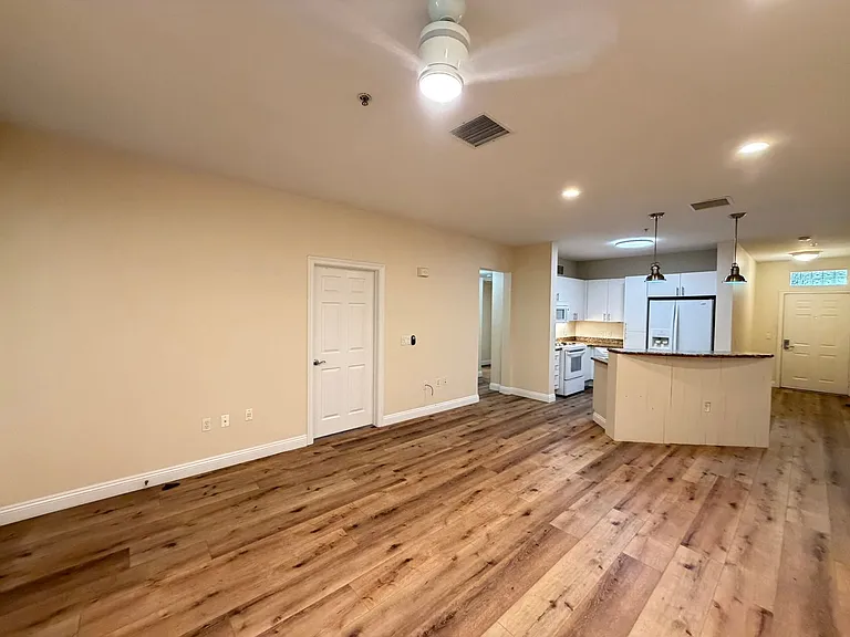 1480 Broadway #2213 — Photo 6