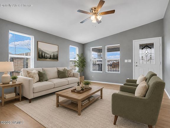 3rd image of 162 Pinecrest Trl