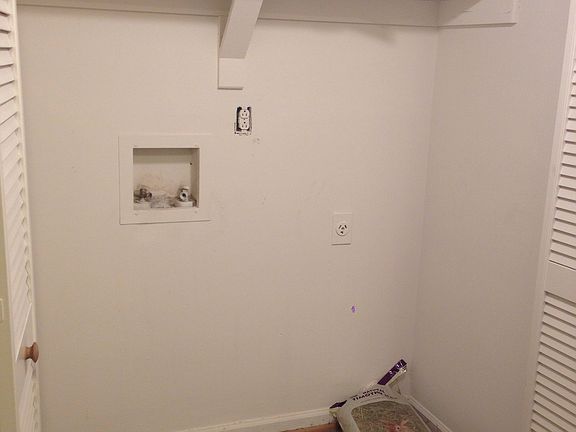 3rd image of 204 Rosegate Pl APT 201