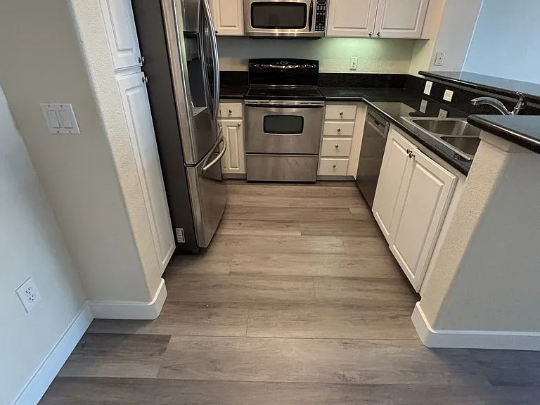 4175 Executive Dr #G206 — Photo 7
