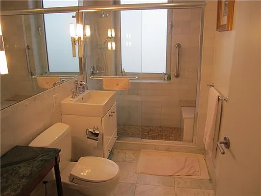 Sold by R New York | media 1