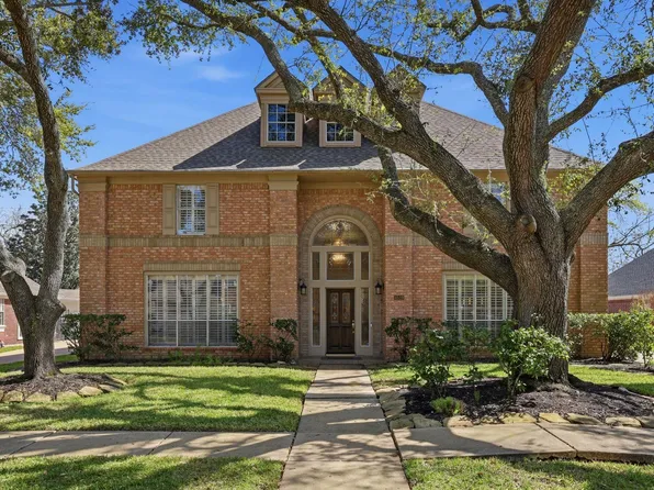 4519 Castlewood St, Sugar Land, TX 77479