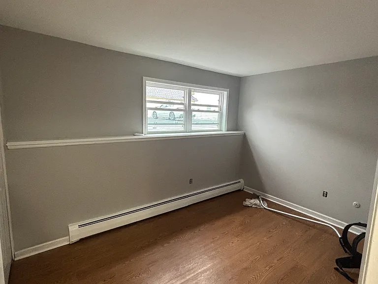 44 New Hartford St #1B — Photo 5