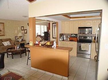 4th image of 1442 NE 181st St