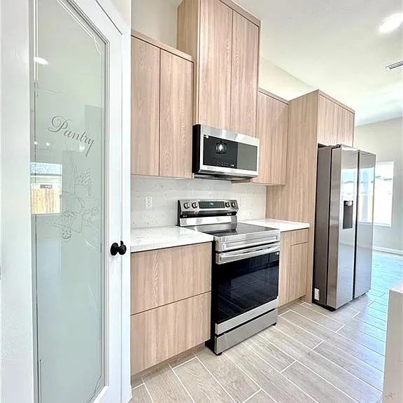 1001 Durango St — Photo 9