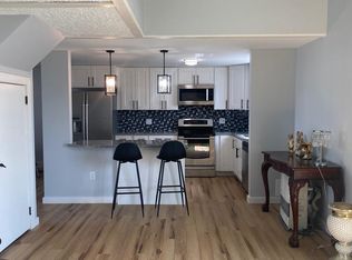 46 Braeburn Ln, Middletown, CT 06457