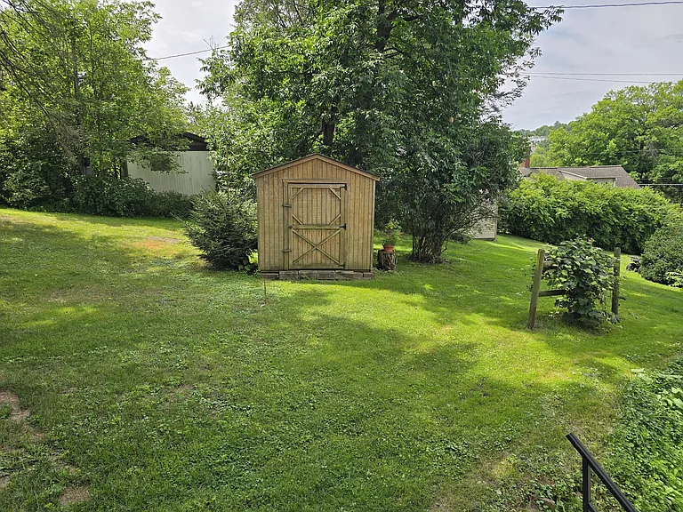 106 Lowry St — Photo 17