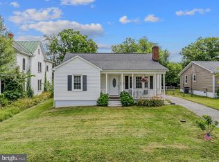 812 Jefferson Ave, Charles Town, WV