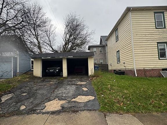 3rd image of 1633 Eddington Rd #1