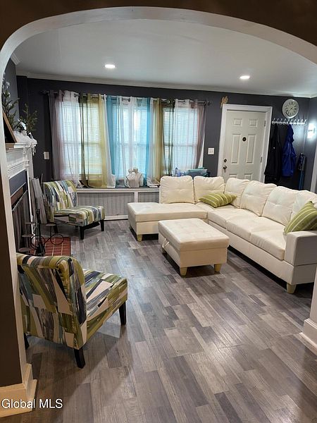 5th image of 25 Wilkins Avenue