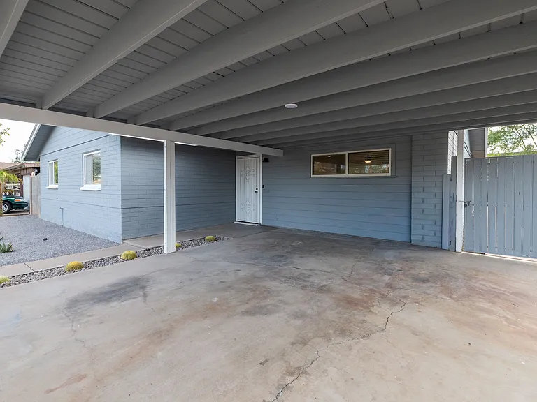 3140 N 6th Ave — Photo 32