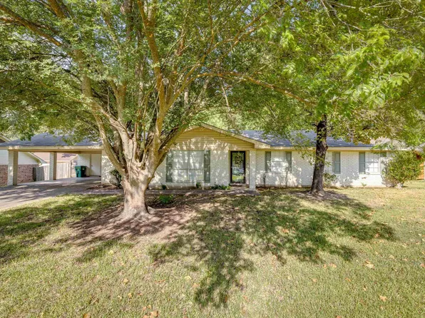 802 Orion Dr, Bastrop, LA 71220