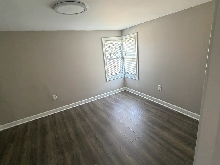 3012 Chicago Rd #2 — Photo 7