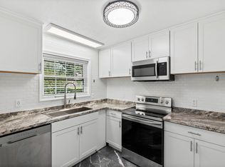 7900 Westheimer Rd APT 121, Houston, TX 77063