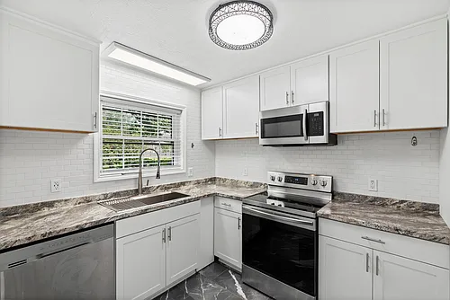 7900 Westheimer Rd Photo 1