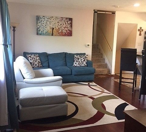 4th image of 2726 Lexington Blvd