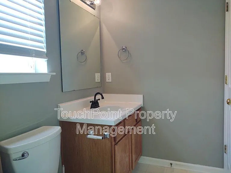 7302 Woodbourne Ln — Photo 14