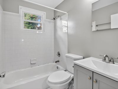 514 Gwynnvale Rd, Baltimore, MD, 21208