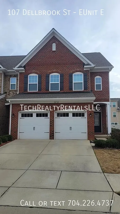 3 bed, 2.5 bath, 2100 sqft, $2,075 — Photo 3