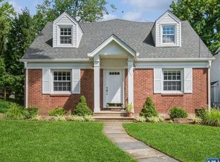 151 Columbus Dr, Tenafly, NJ 07670