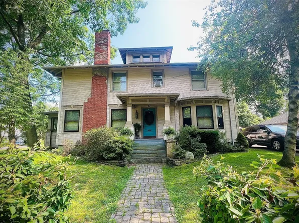 701 W Clinton St, Elmira, NY 14905