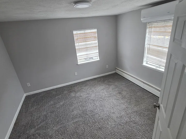 15 Barrows St #1 — Photo 9