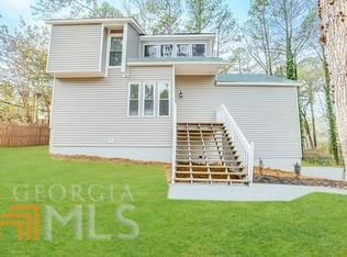 547 Hunt Station Dr, Lawrenceville, GA 30044