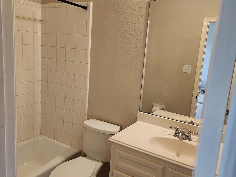 811 Lawson Rd #3 — Photo 7