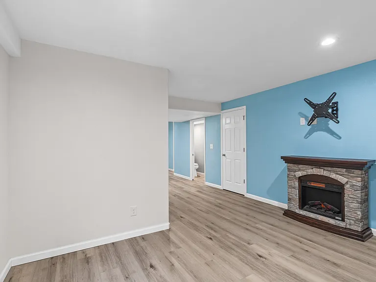 1657 Falcon Ridge Dr — Photo 28