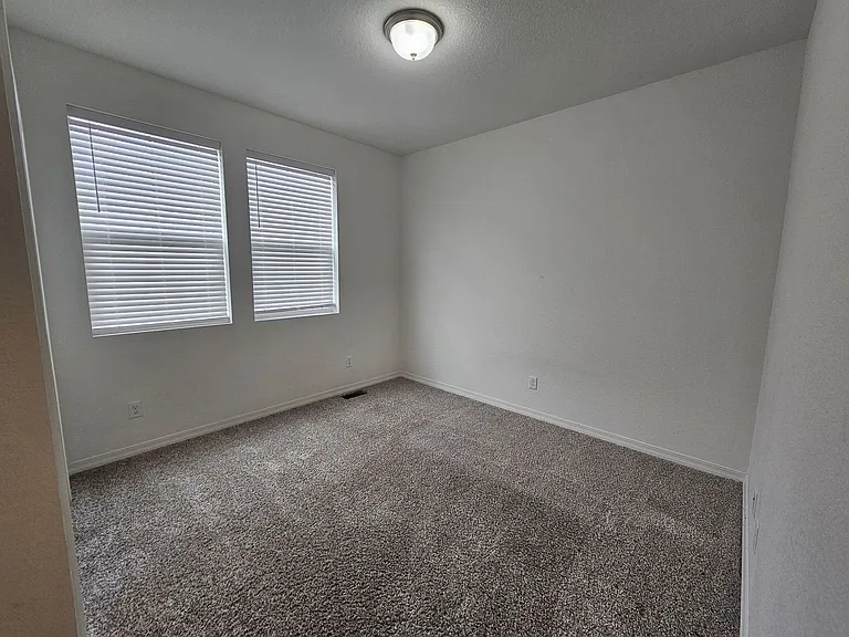 10450 Summer Ridge Dr — Photo 4