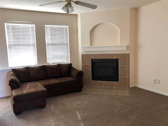 4th image of 12402 Heritage Grove Dr